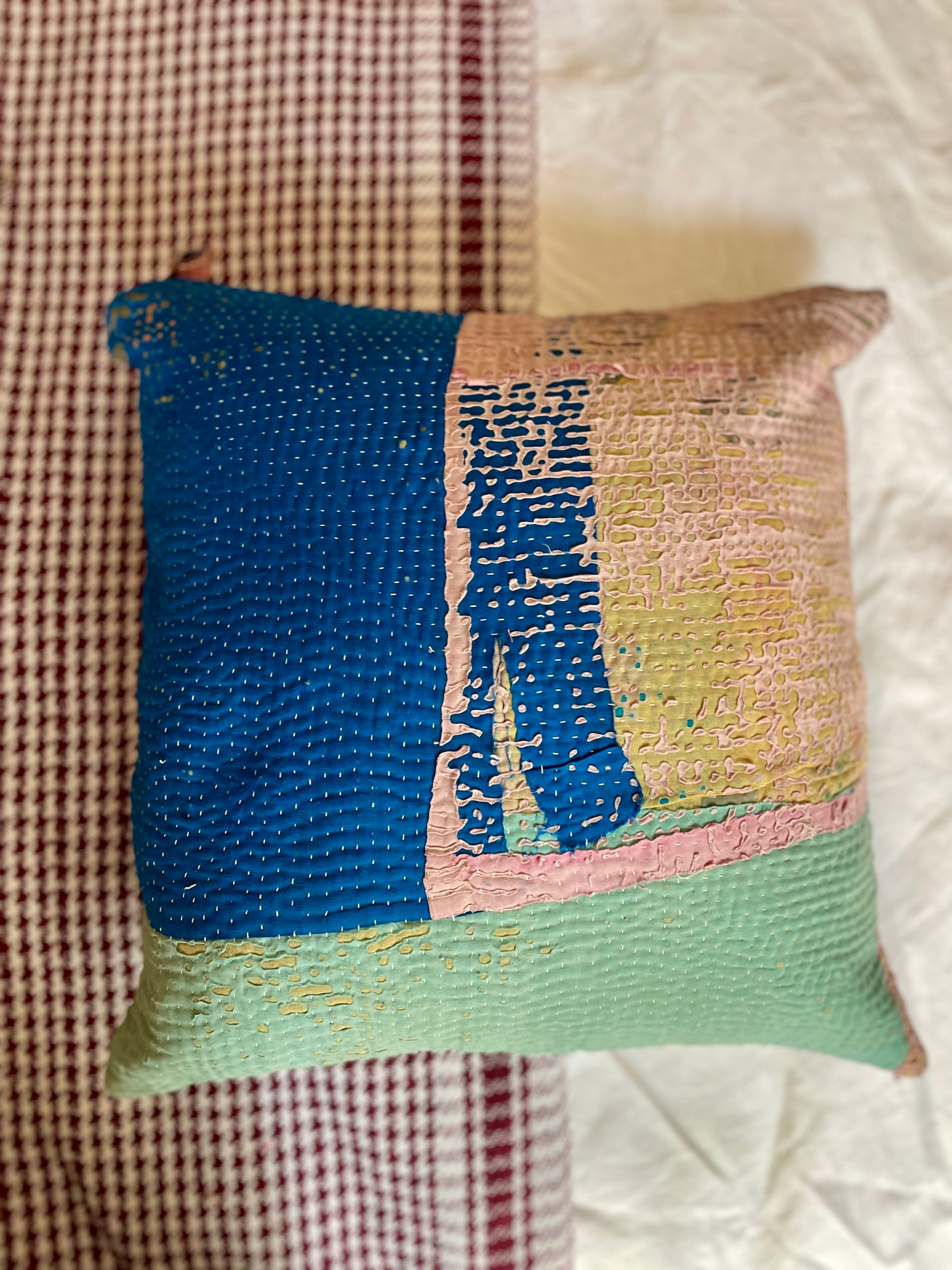 Housse de coussin en kantha | Vintage Bleu Majorelle