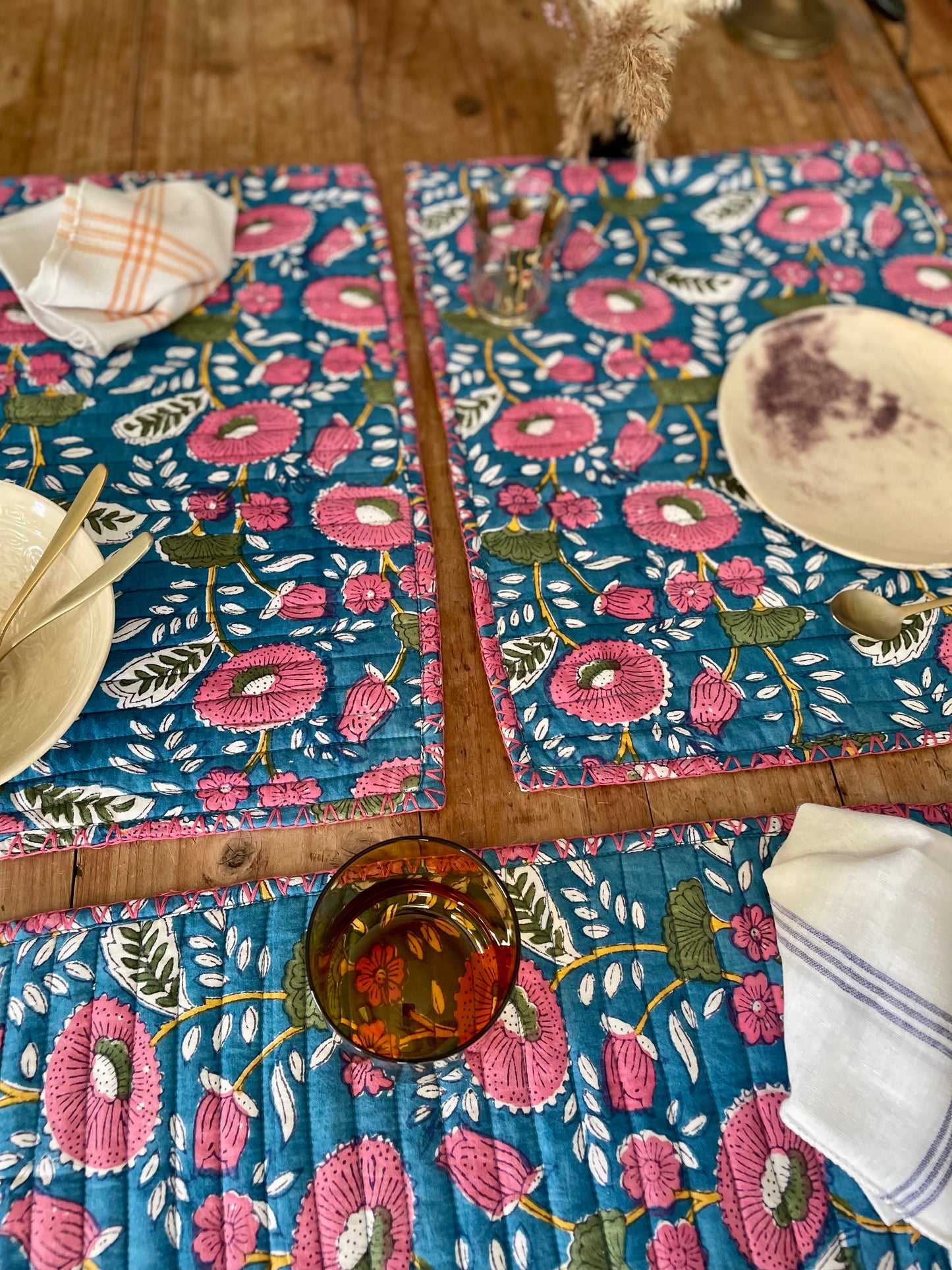 Set de table en blockprint matelassé | Collection bleu-rose | ARCHIVES