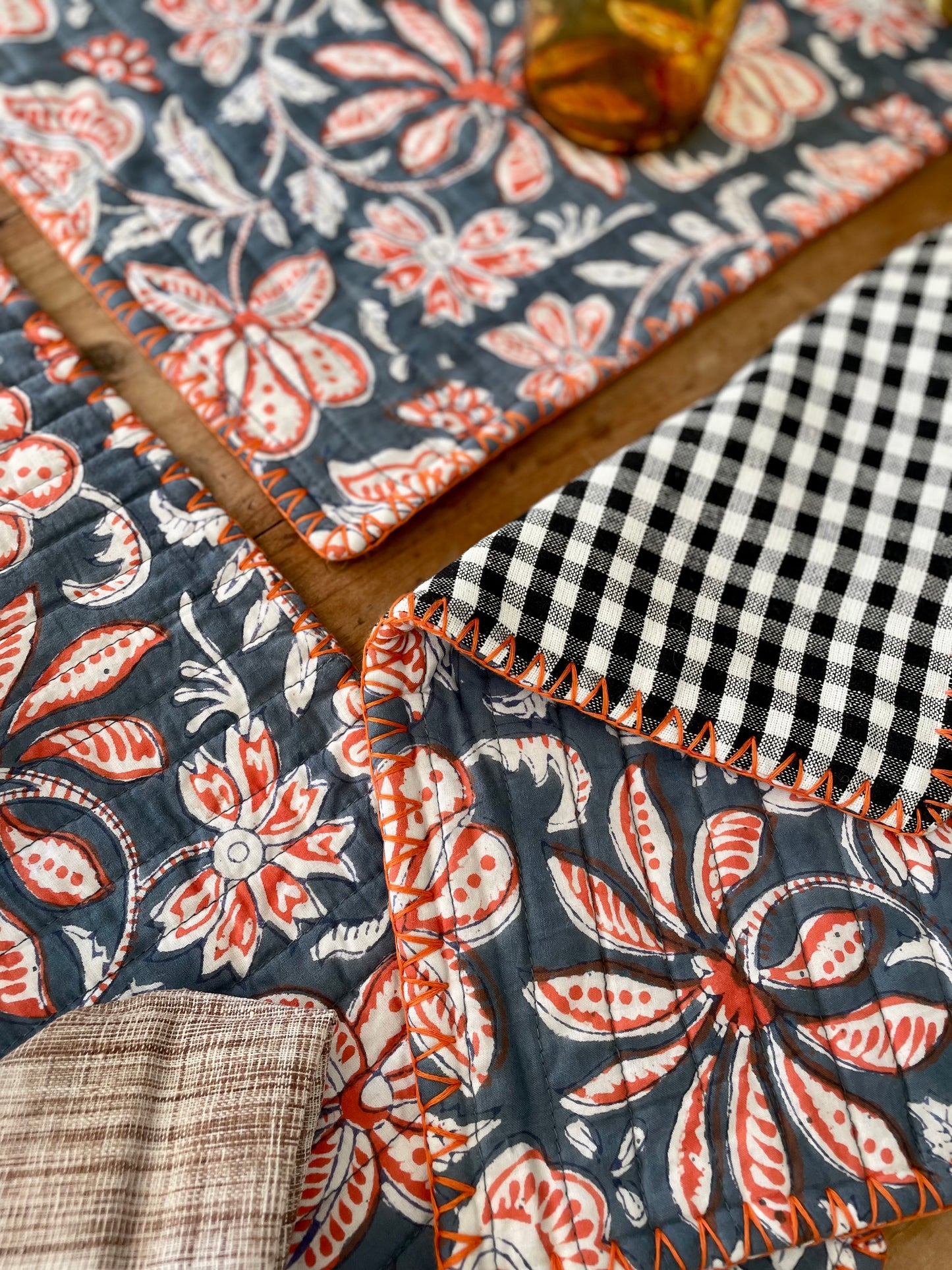 Set de table en blockprint matelassé | Collection Bleu orangé | ARCHIVES