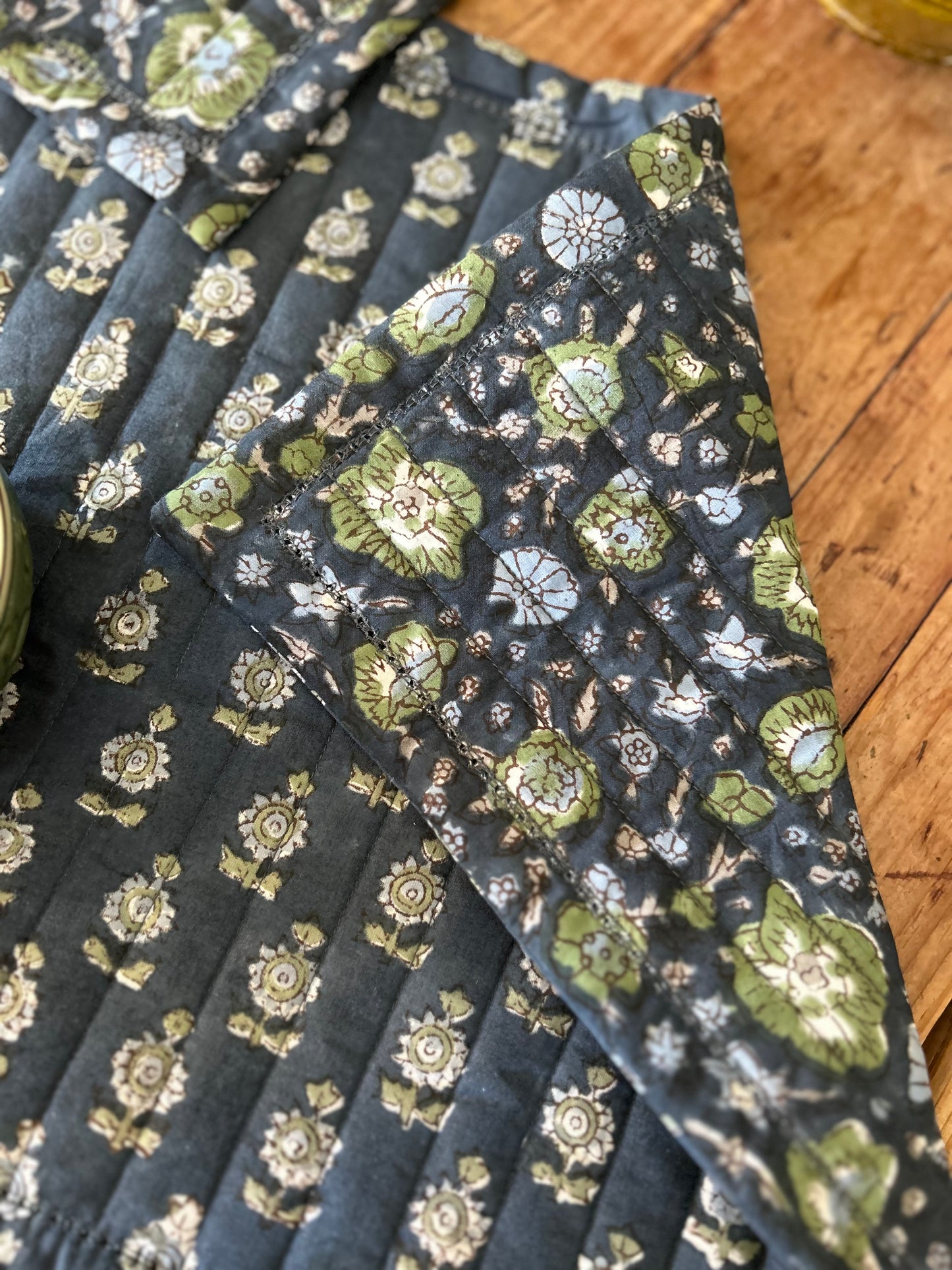 Set de table matelassé réversible | Collection Indigo profond