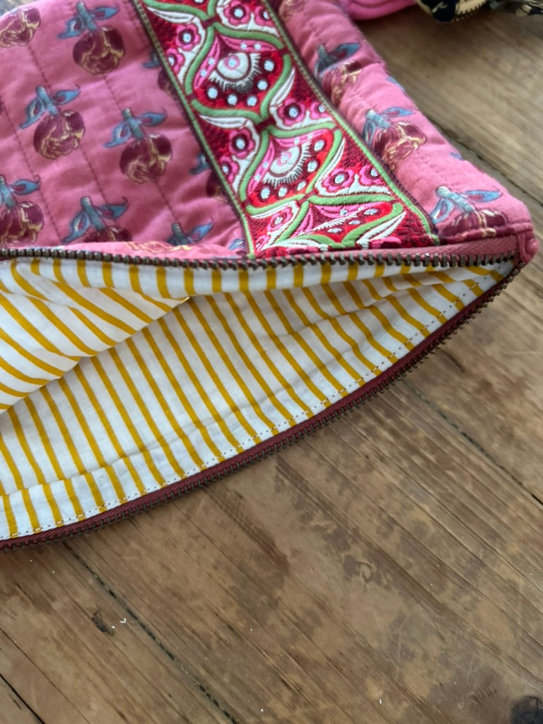 Pochette matelassée & ruban vintage |  VINTY