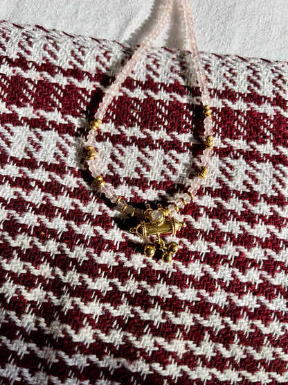 Collier GRIGRI pierres semi-précieuses et amulette plaqué or