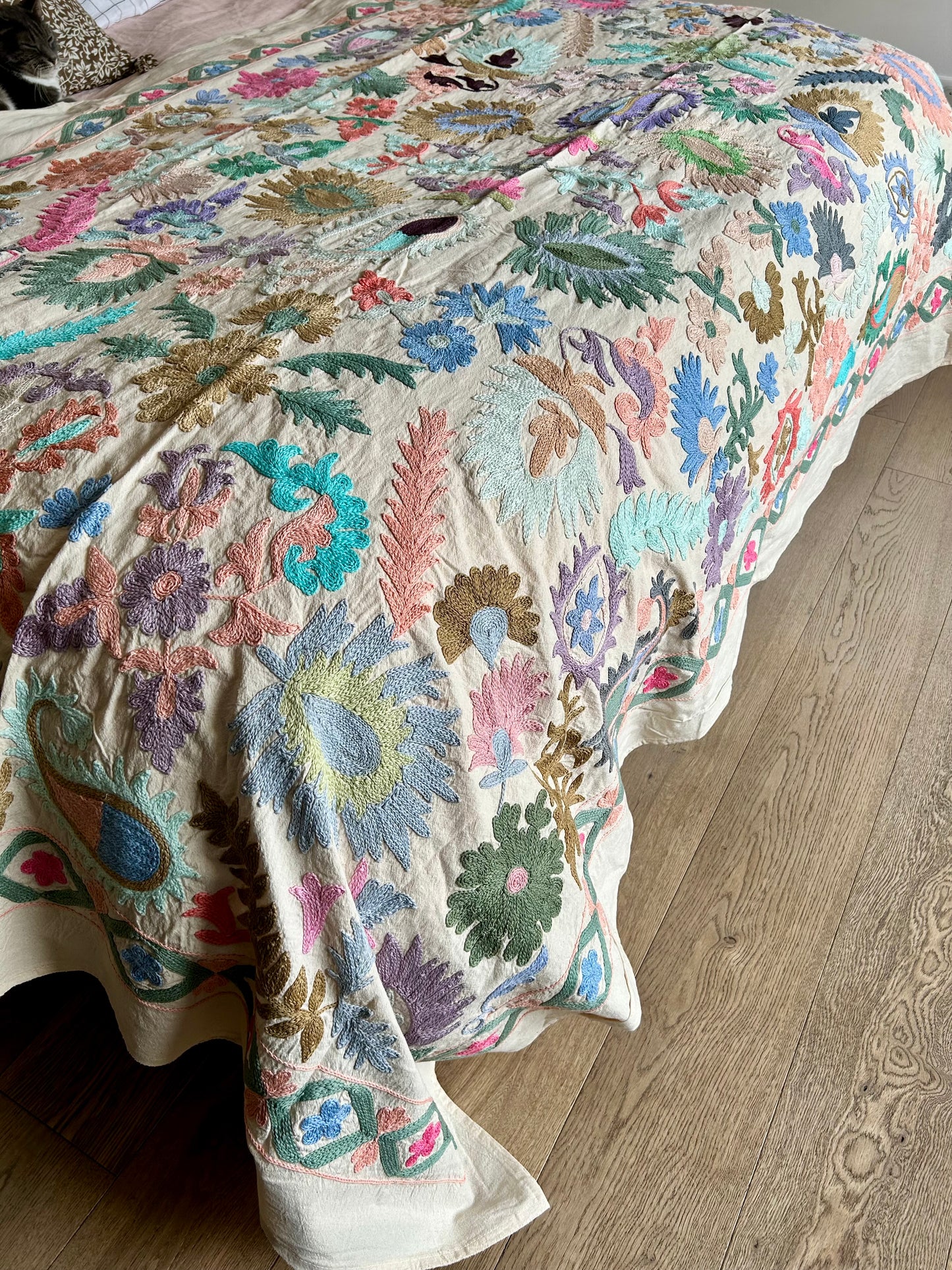 Plaid SUZANI Pastel & liseré losange vert