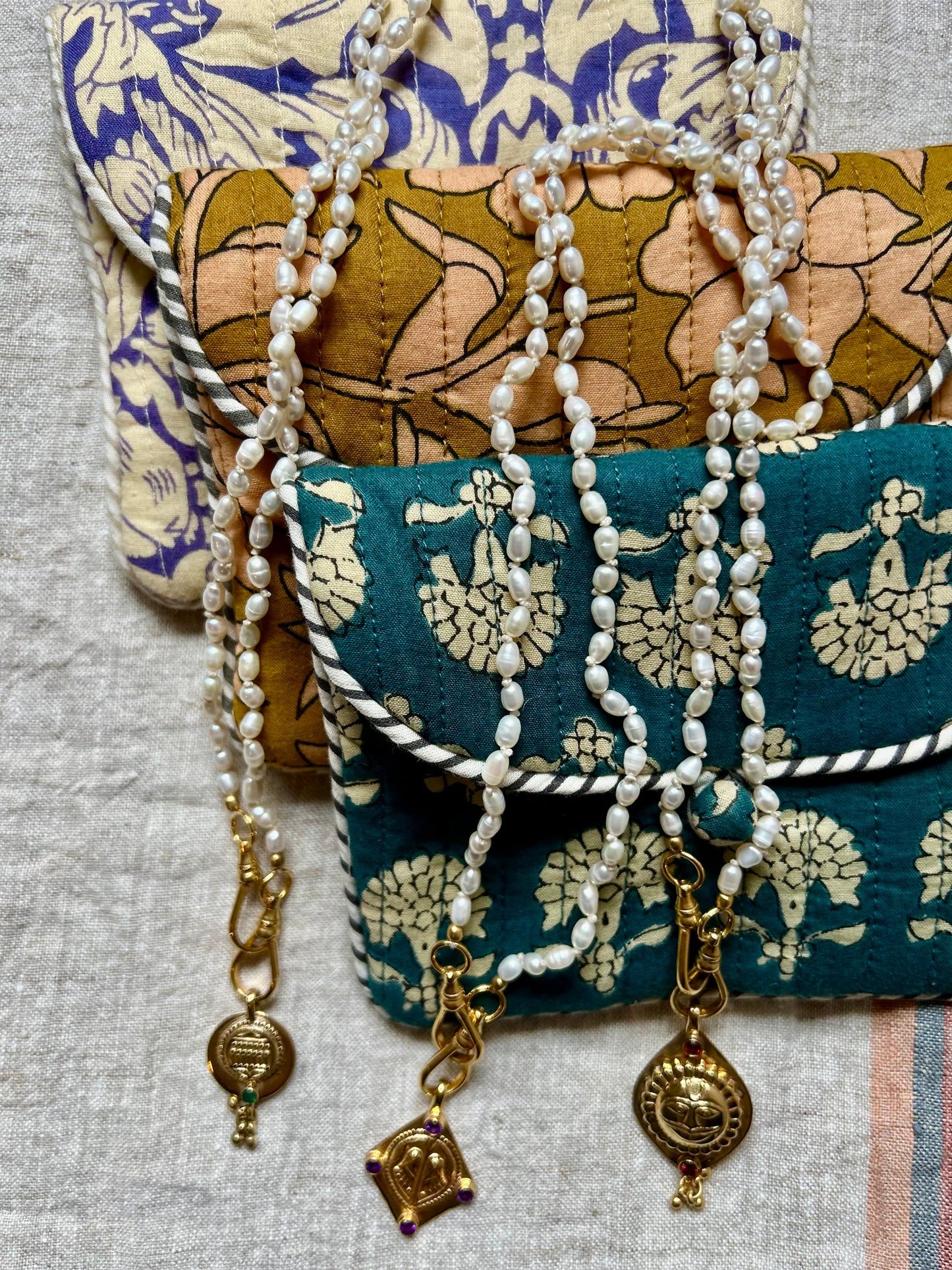 Collier JOHRI Perles d'eau douce naturelles