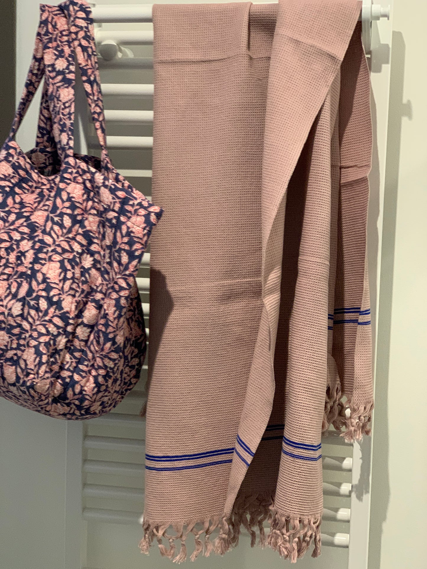 Serviette en khadi de coton nid d'abeille