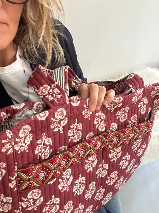 Cabas ruban en  coton blockprint matelassé Bordeaux