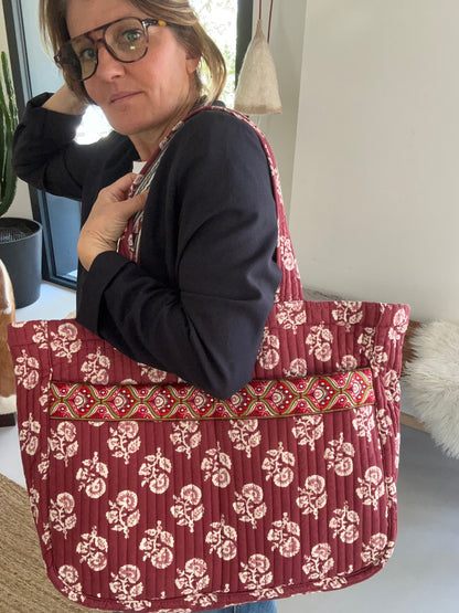 Cabas ruban en  coton blockprint matelassé Bordeaux