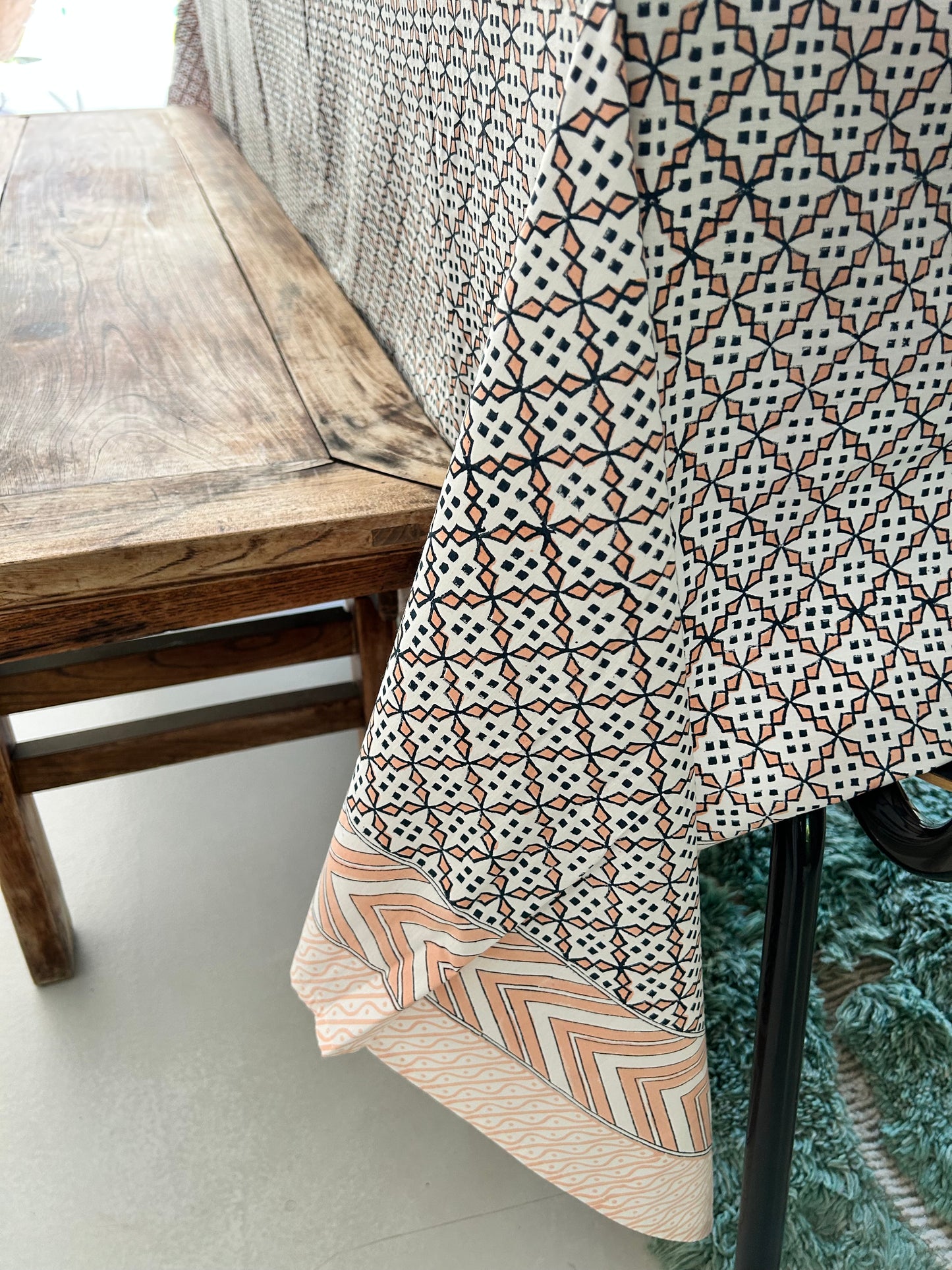 Nappe imprimée à la main- motifs géométriques