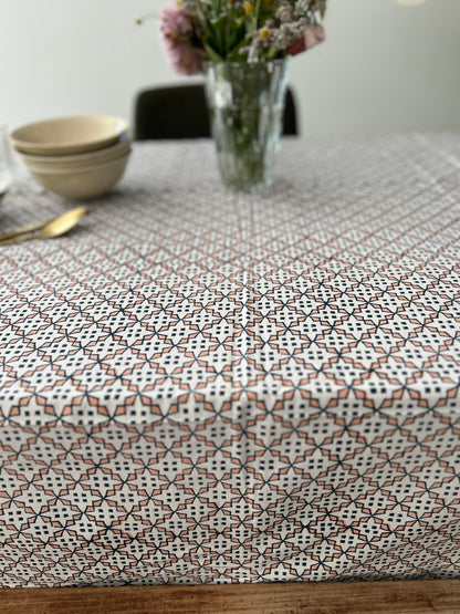 Nappe imprimée à la main- motifs géométriques