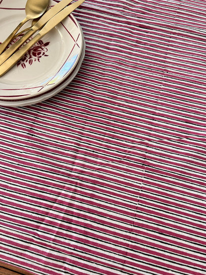 Longue nappe à rayures Bordeaux imprimée à la main