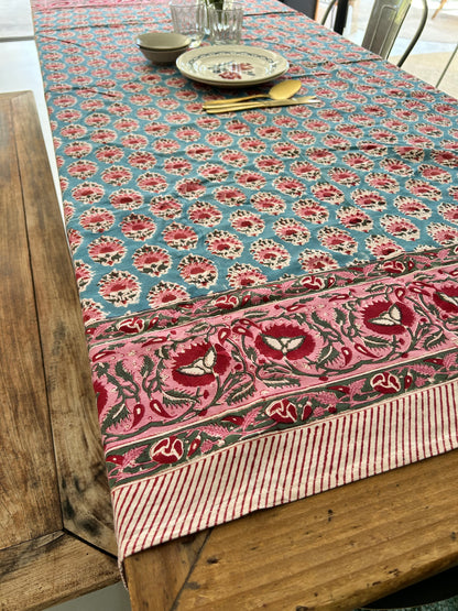 Nappe carrée en coton imprimée à la main
