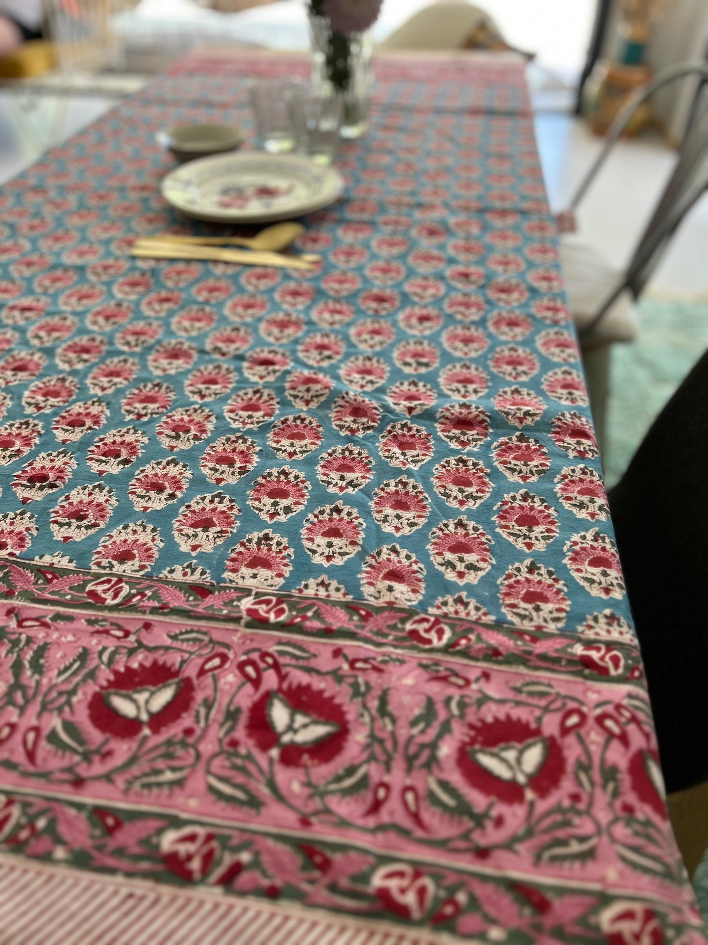 Nappe carrée en coton imprimée à la main