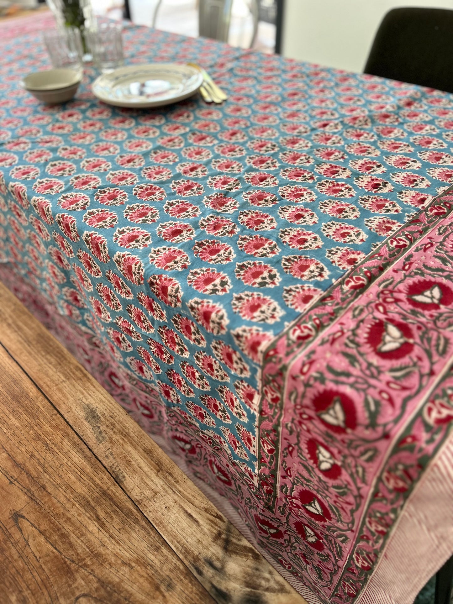 Nappe carrée en coton imprimée à la main