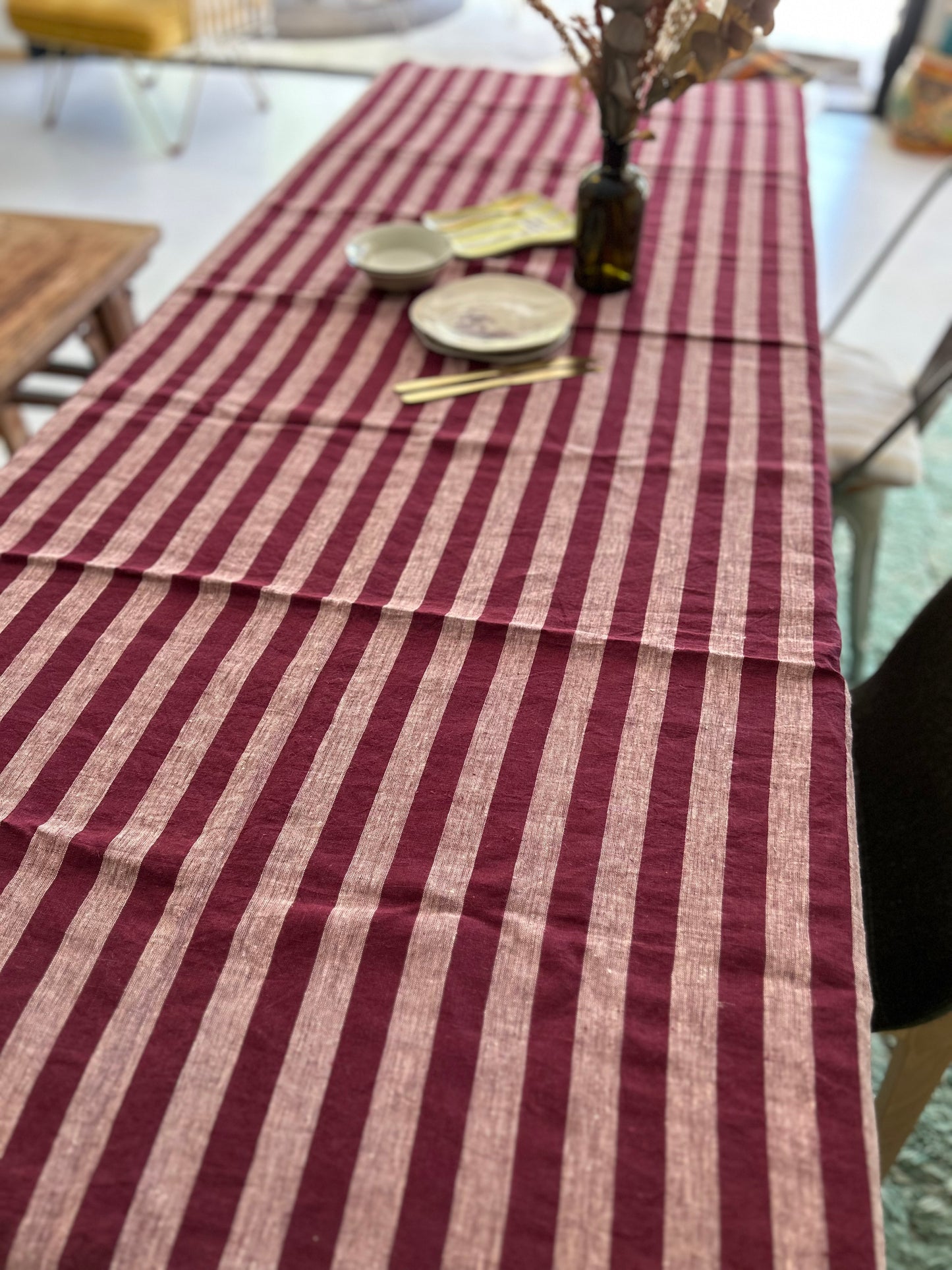 Nappe carrée  en lin à rayures Framboise