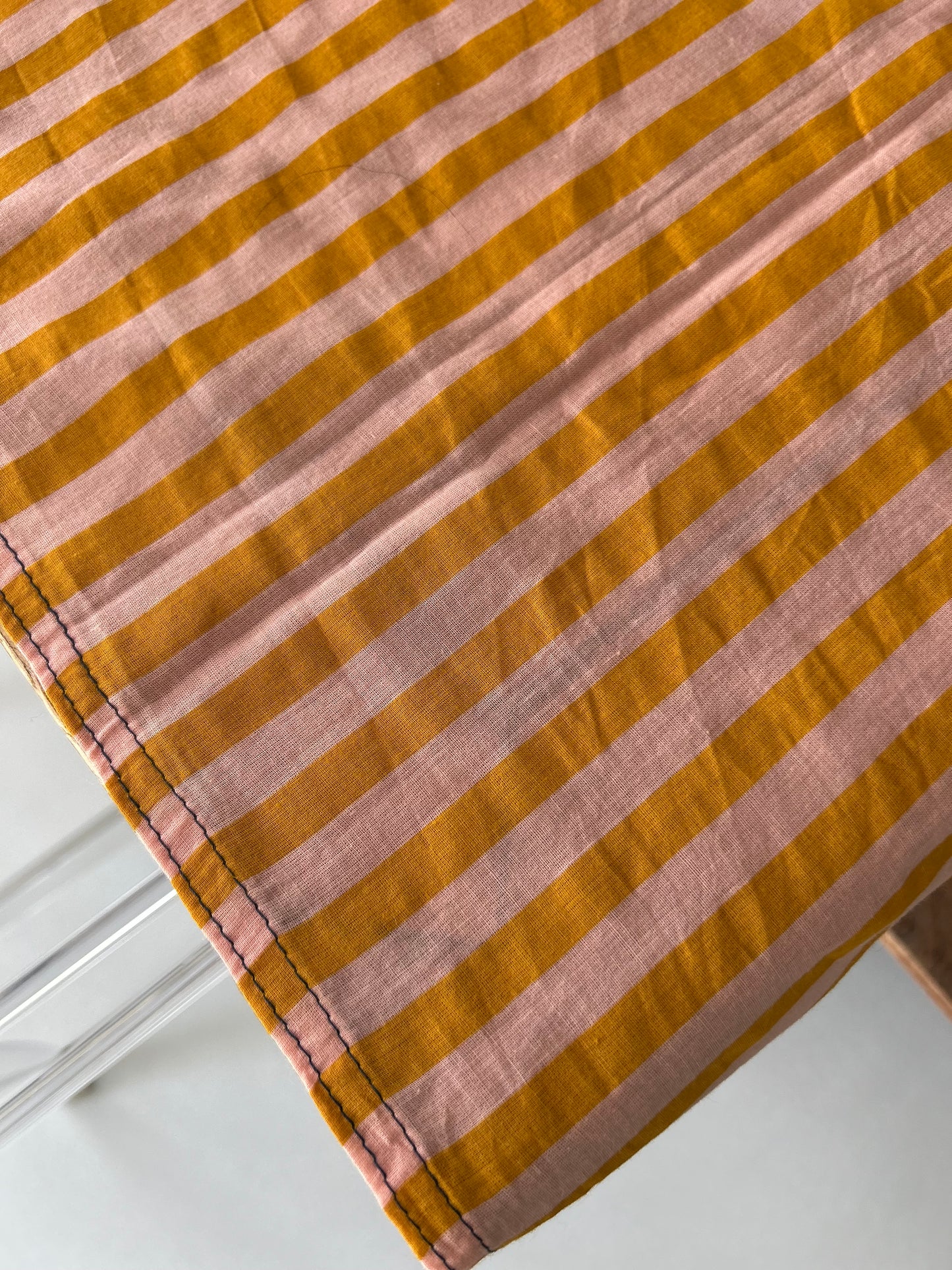 Nappe en coton à rayures rose - orange