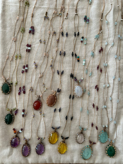 Collier INDIA fil de soie et pierres semi-précieuses
