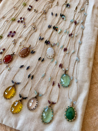 Collier INDIA fil de soie et pierres semi-précieuses
