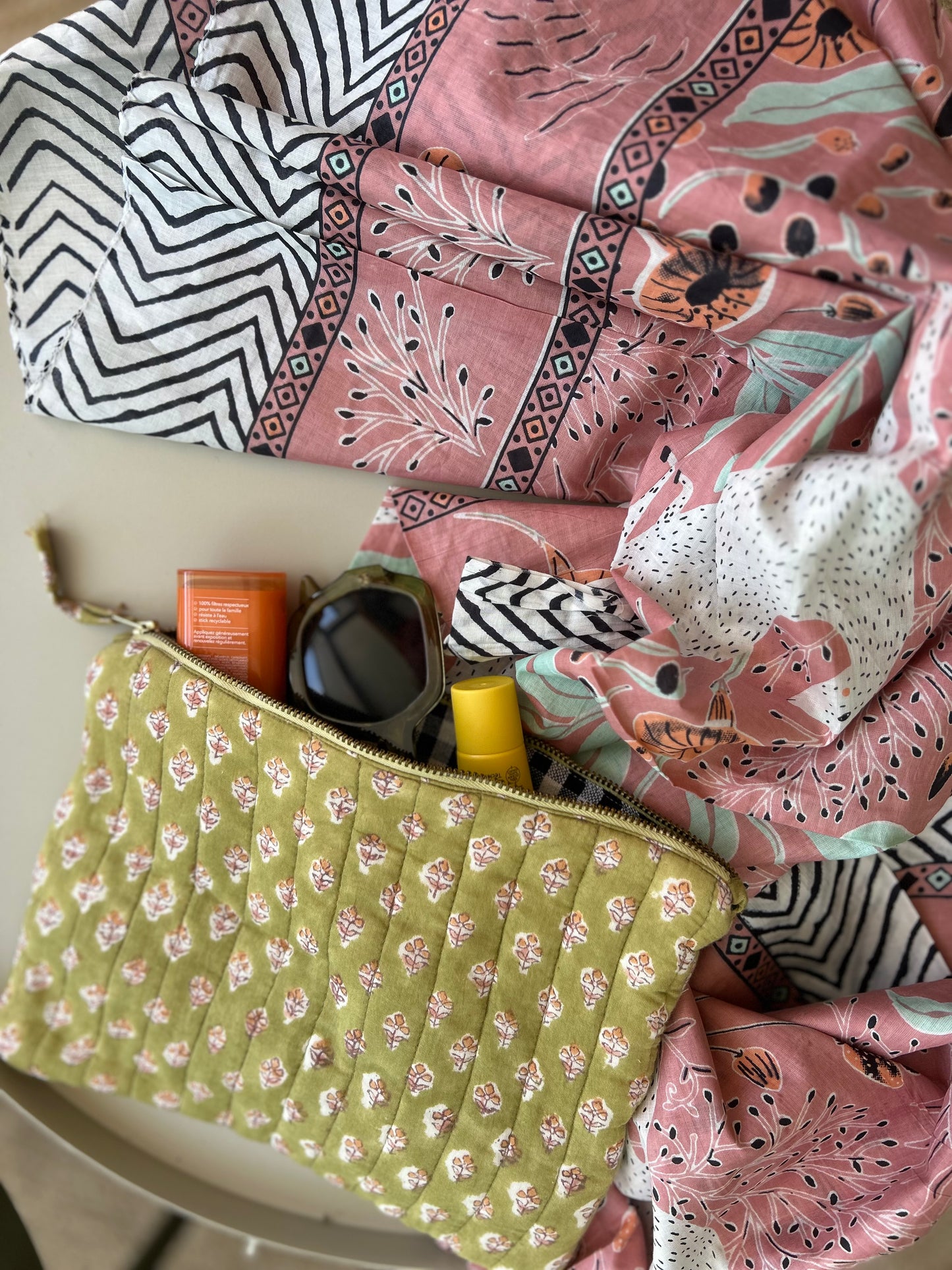 Pochette matelassée blockprint — Jardin fleuri