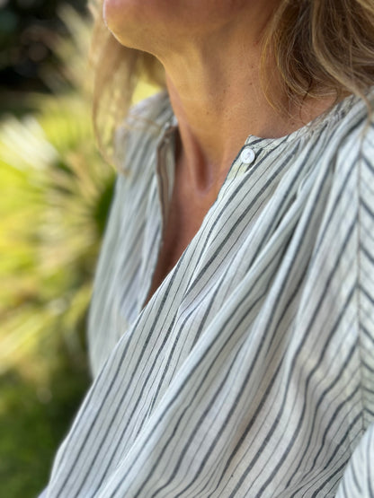 Blouse GEETA en coton Khadi rayé gris & écru