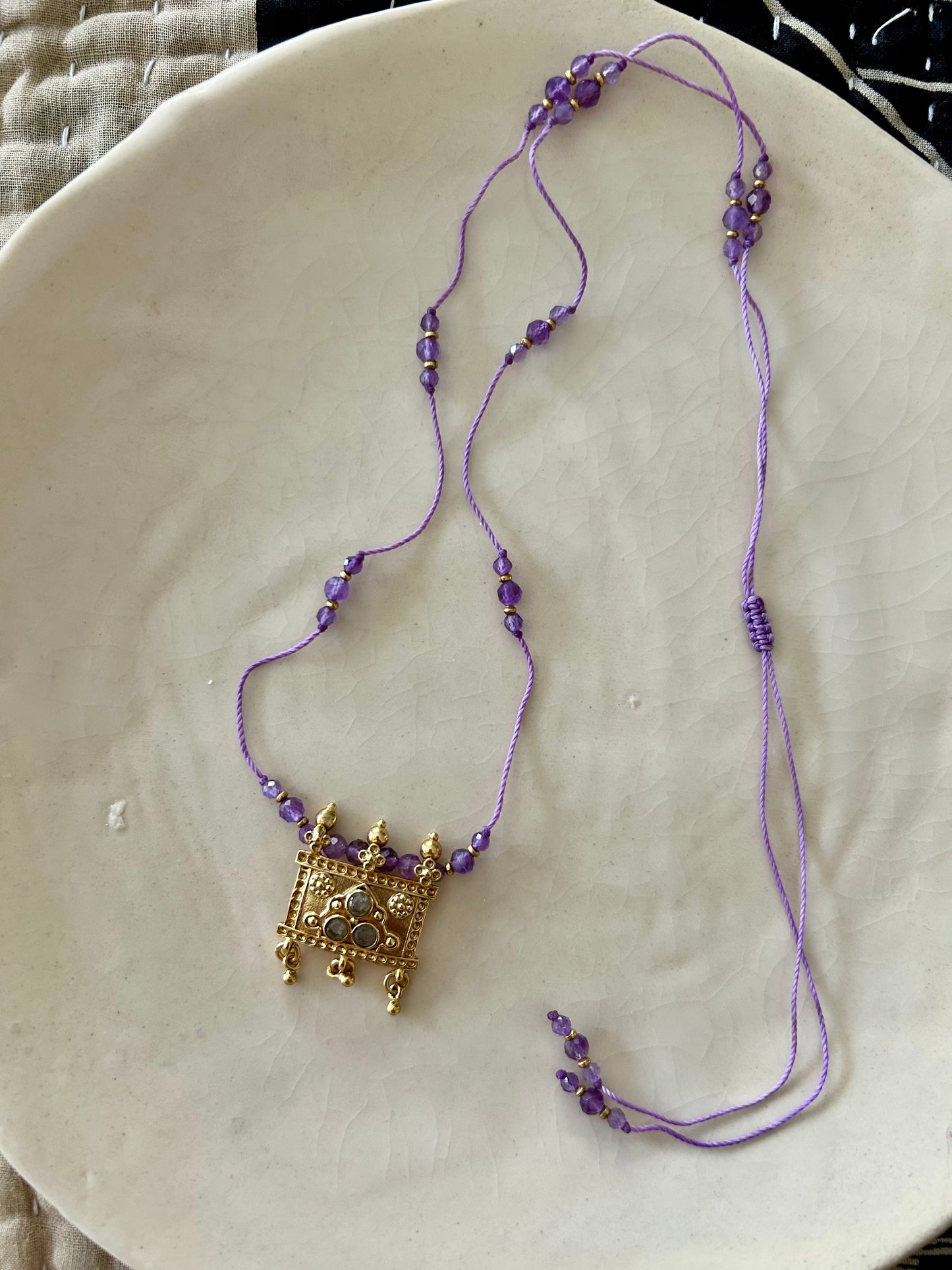 Collier fil de soie VIJU