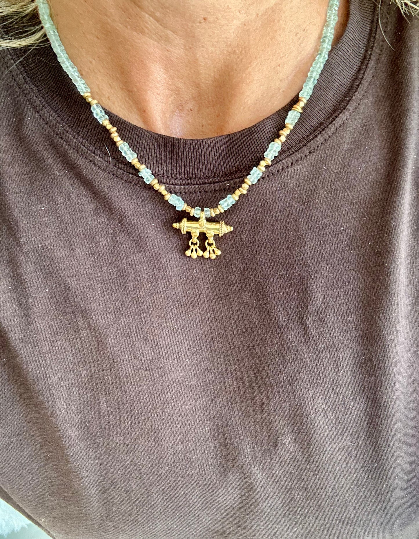 Collier GRIGRI pierres semi-précieuses & amulette laiton