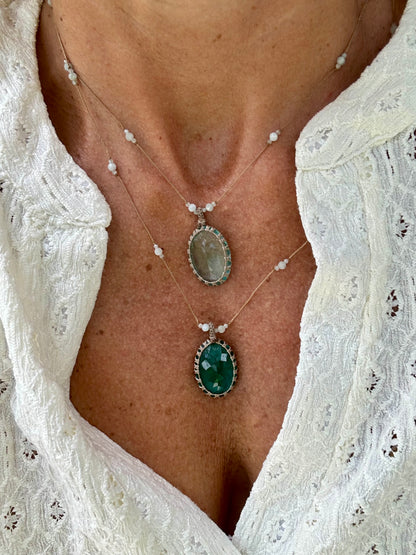 Collier INDIA fil de soie & pierres semi-précieuses