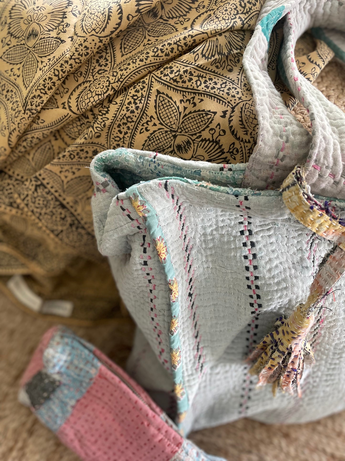 Cabas en Kantha Vintage Gris pâle