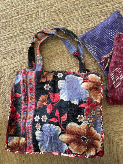Cabas en Kantha vintage noir à fleurs