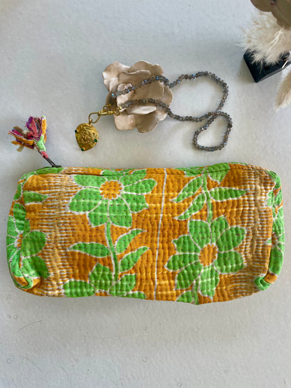Trousse ronde en Kantha  |  Verte & orange