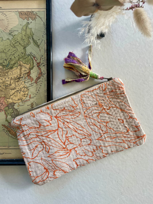 Petite pochette en kantha   |  crème orangé
