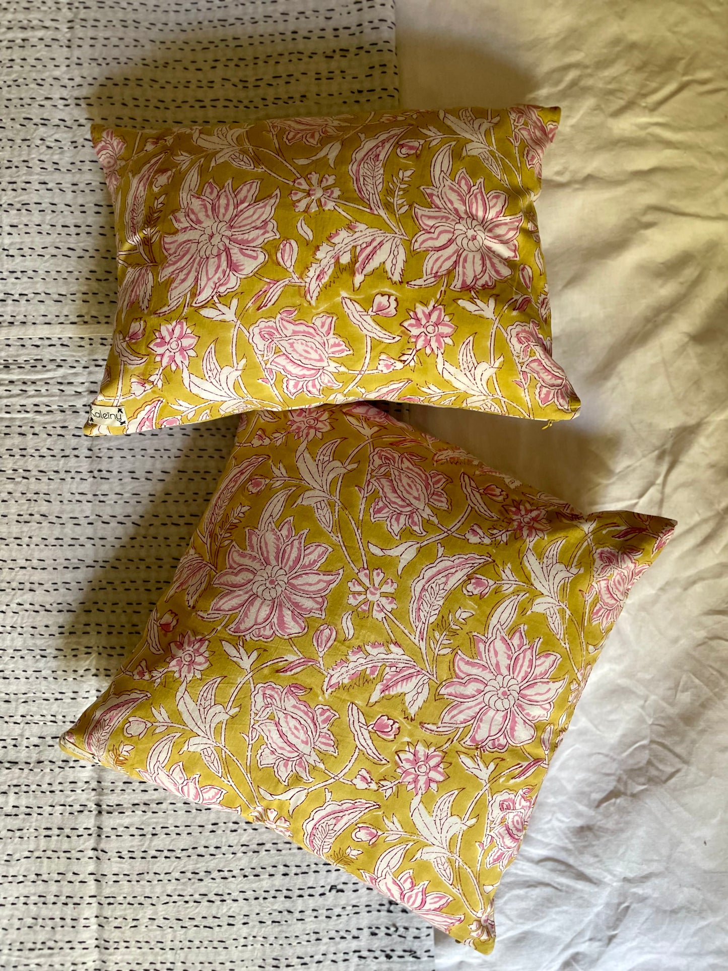 Housse de coussin blockprint   | Moutarde