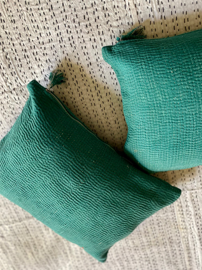Housse de coussin en kantha   |  Vert profond
