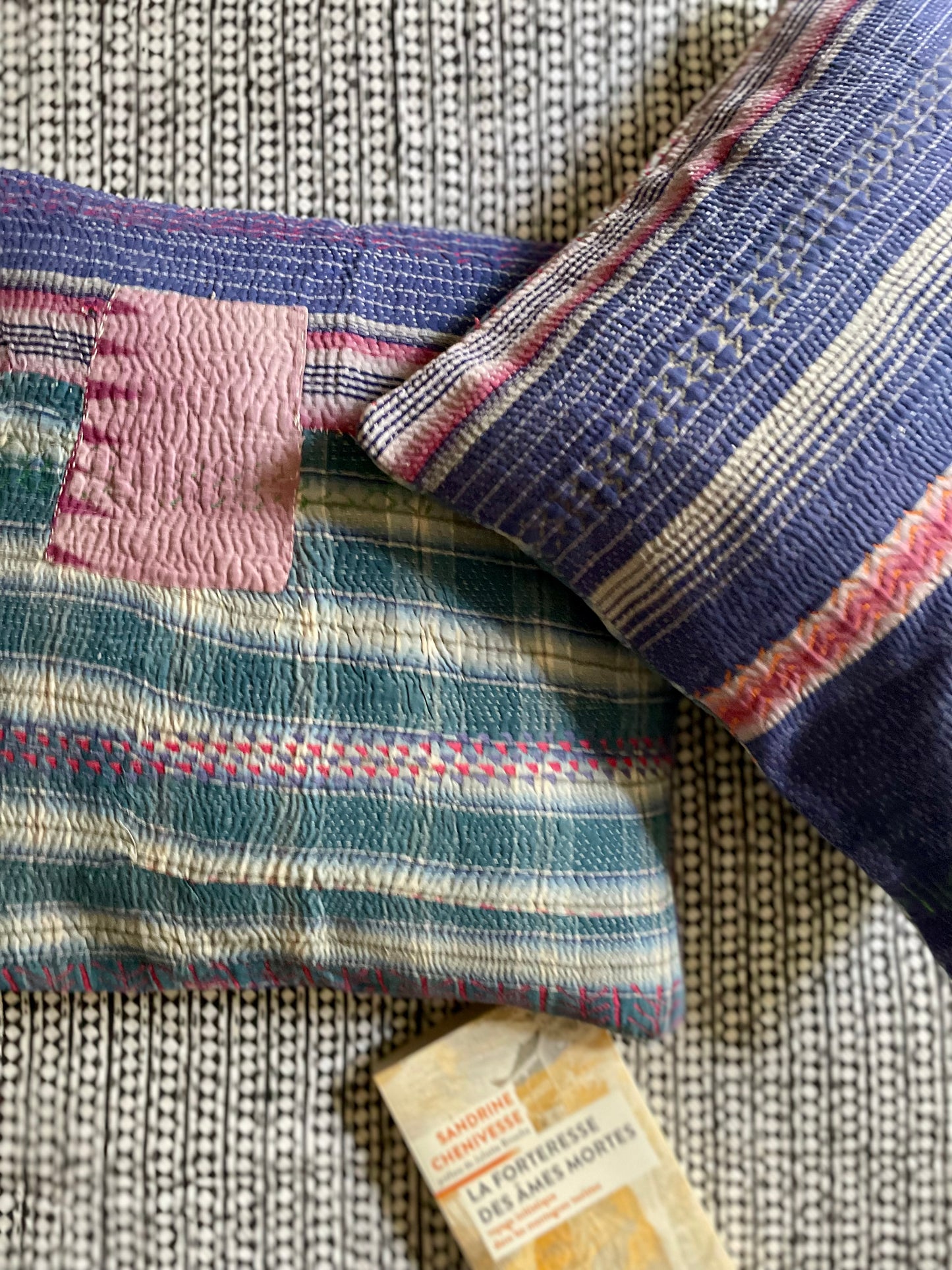 Housse de coussin en kantha   |  Bleu violet