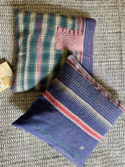 Housse de coussin en kantha   |  Bleu violet