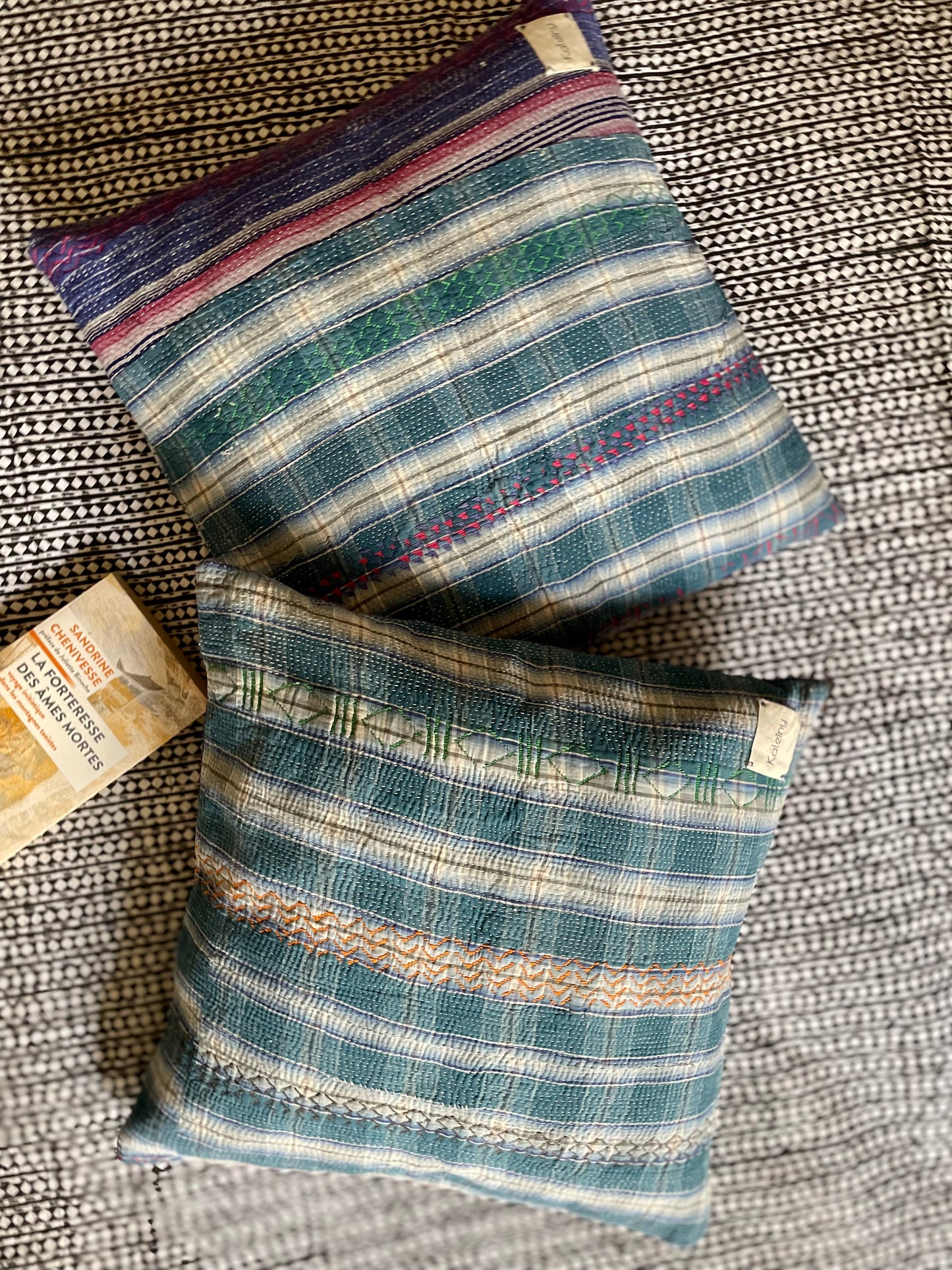 Housse de coussin en kantha   |  Bleu violet