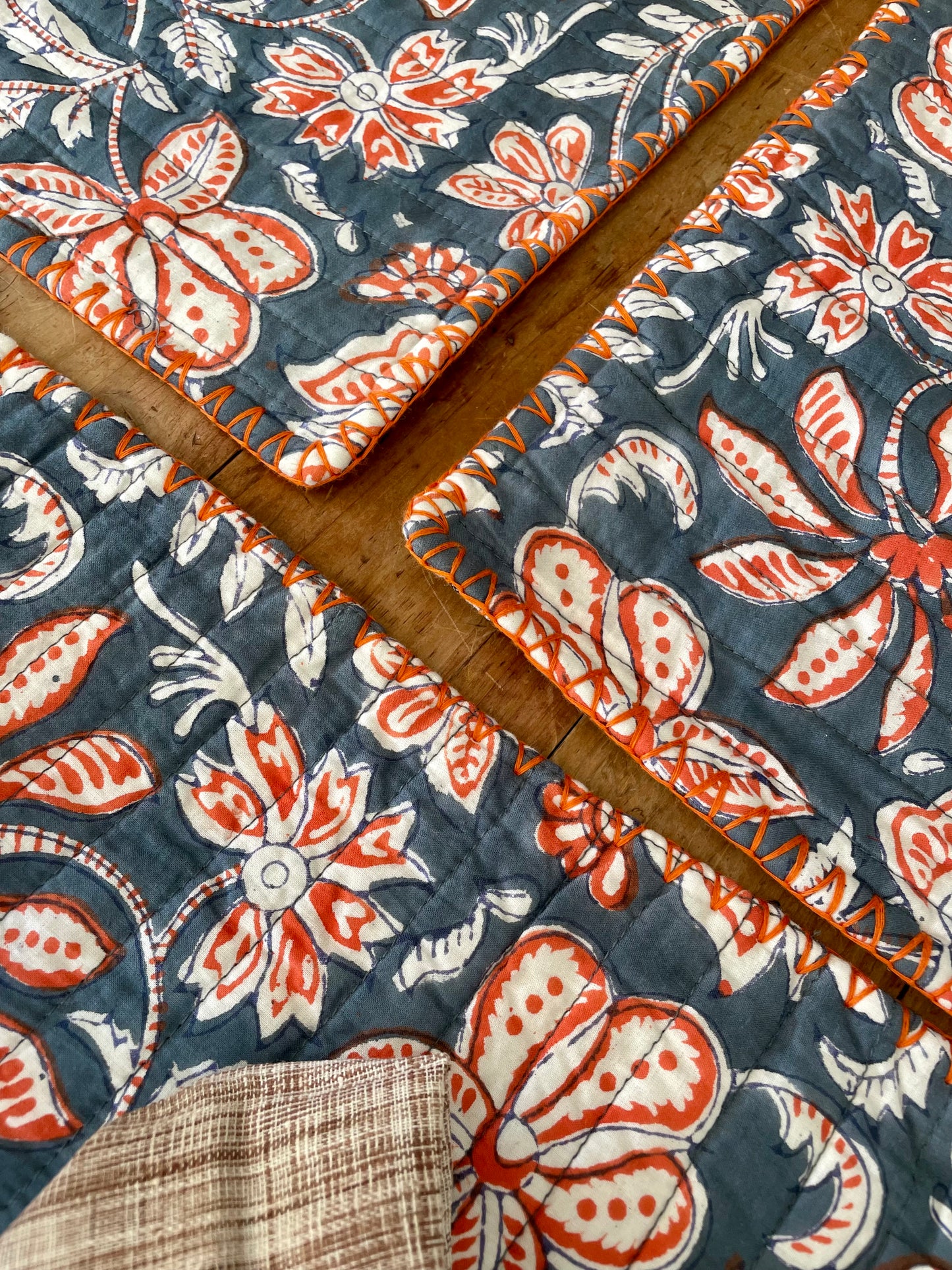 Set de table en blockprint matelassé   | Collection Bleu orangé  |  ARCHIVES