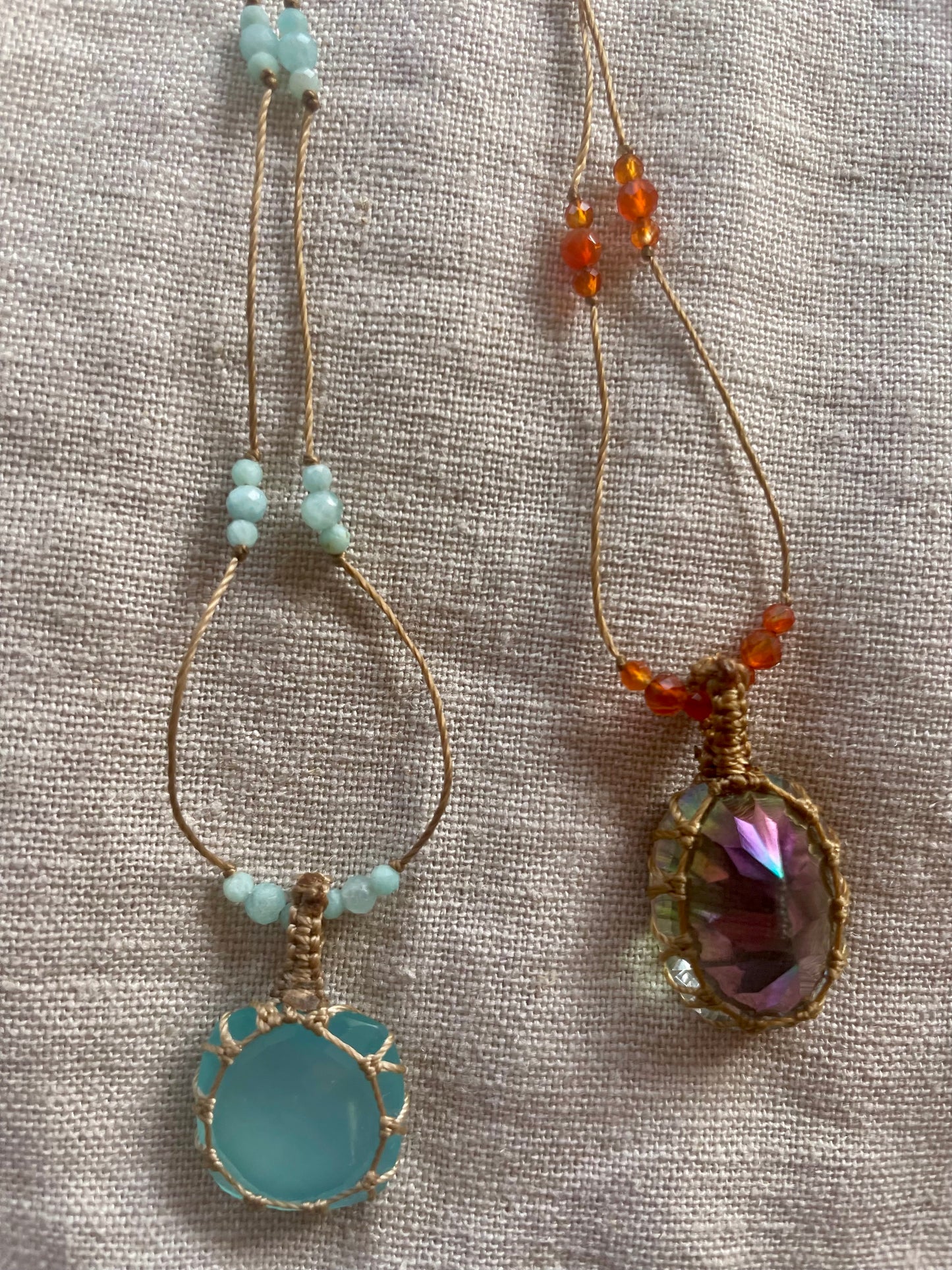 Collier INDIA fil de soie et pierres semi-précieuses