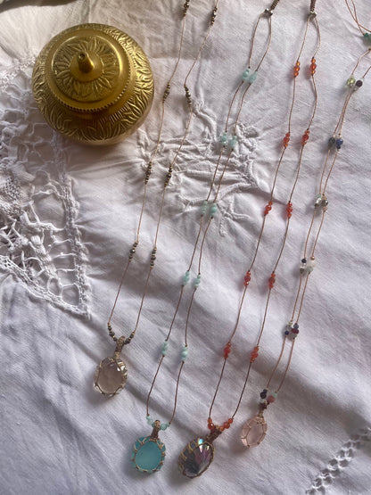 Collier INDIA fil de soie et pierres semi-précieuses