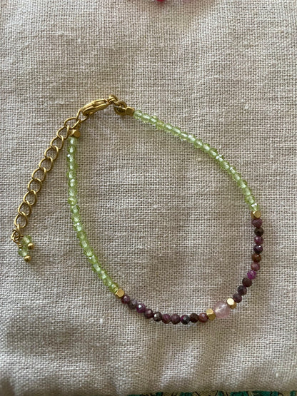 Bracelet petites pierres semi-précieuses