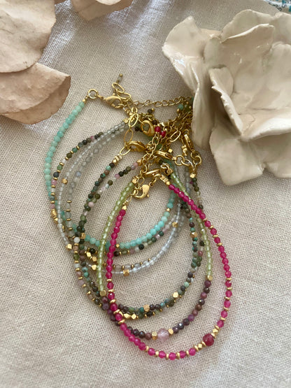 Bracelet petites pierres semi-précieuses