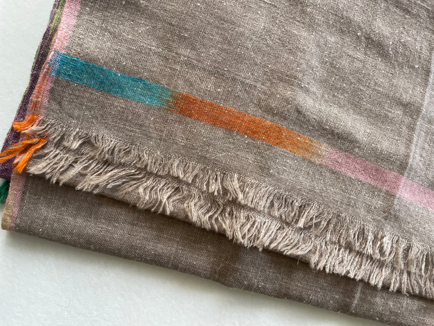 Etole en pur cachemire Chocolat doux avec liseré dégradé