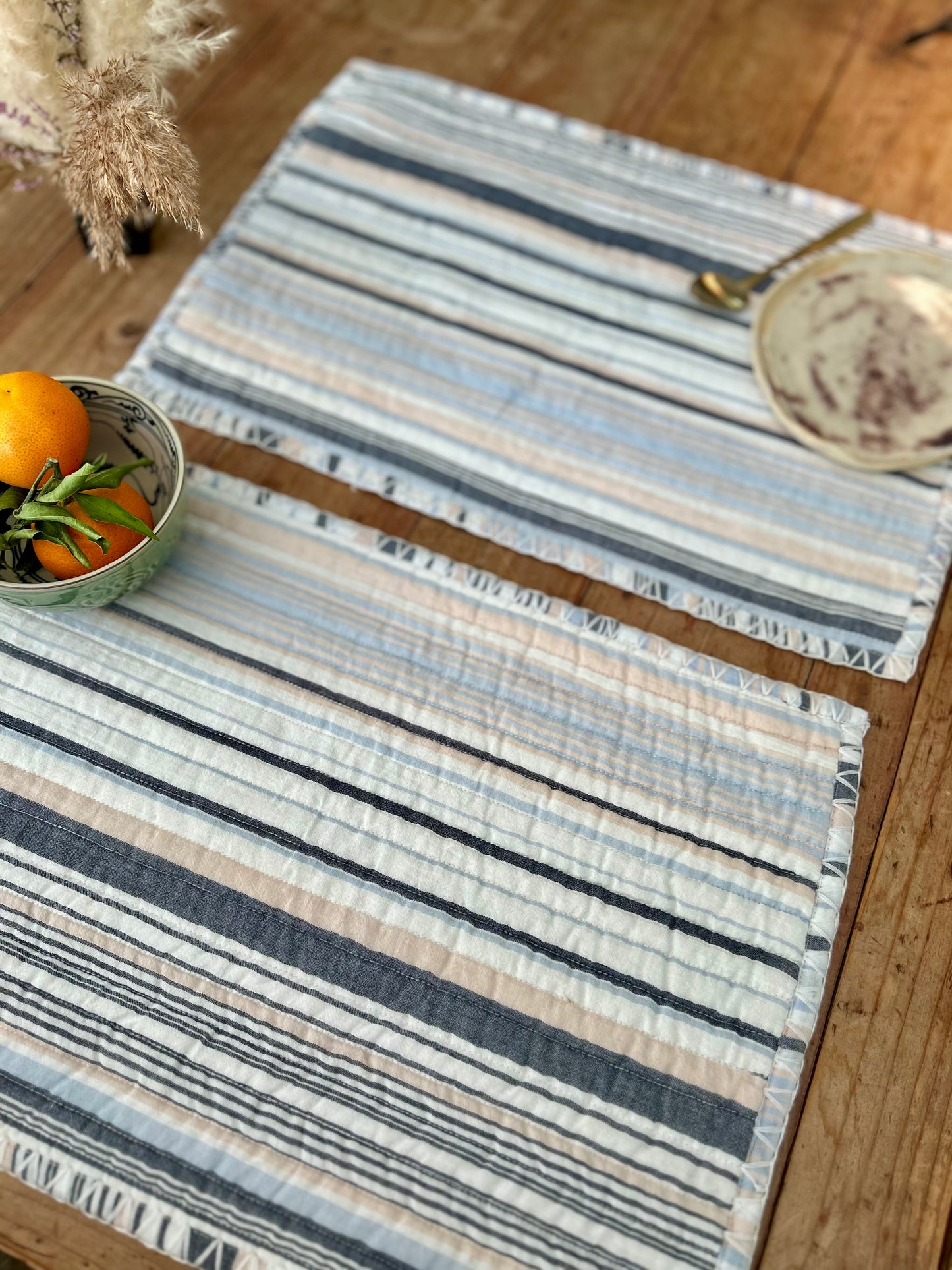 Set de table matelassé pastel à rayures  |  Petit format