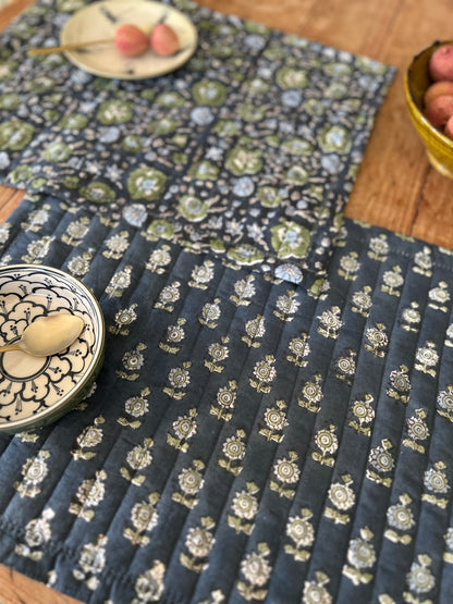 Set de table matelassé réversible  | Collection Indigo profond