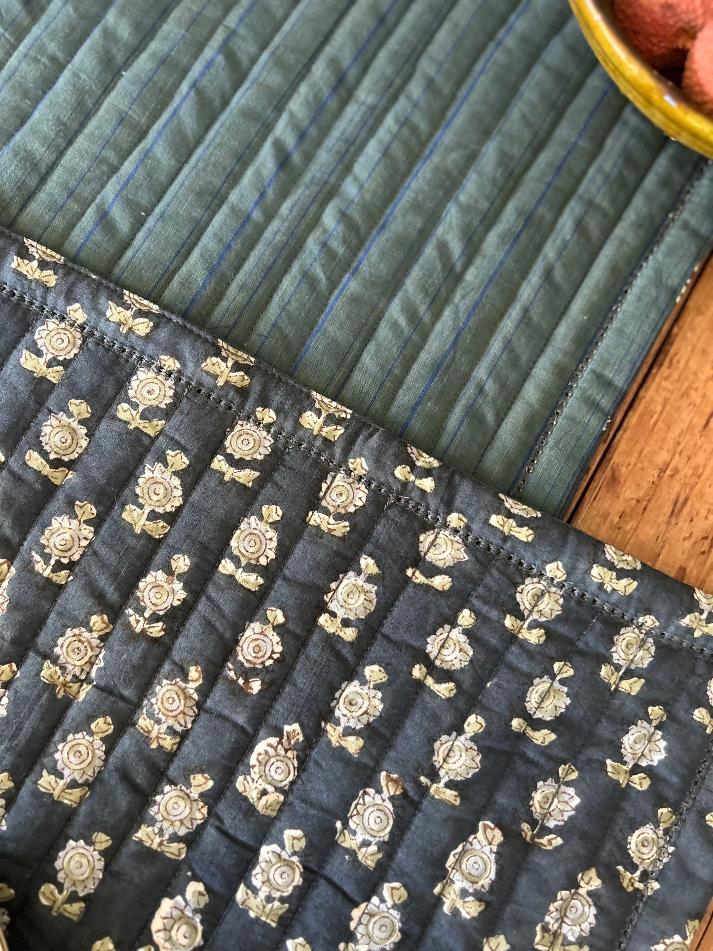 Set de table matelassé réversible  | Collection Indigo profond