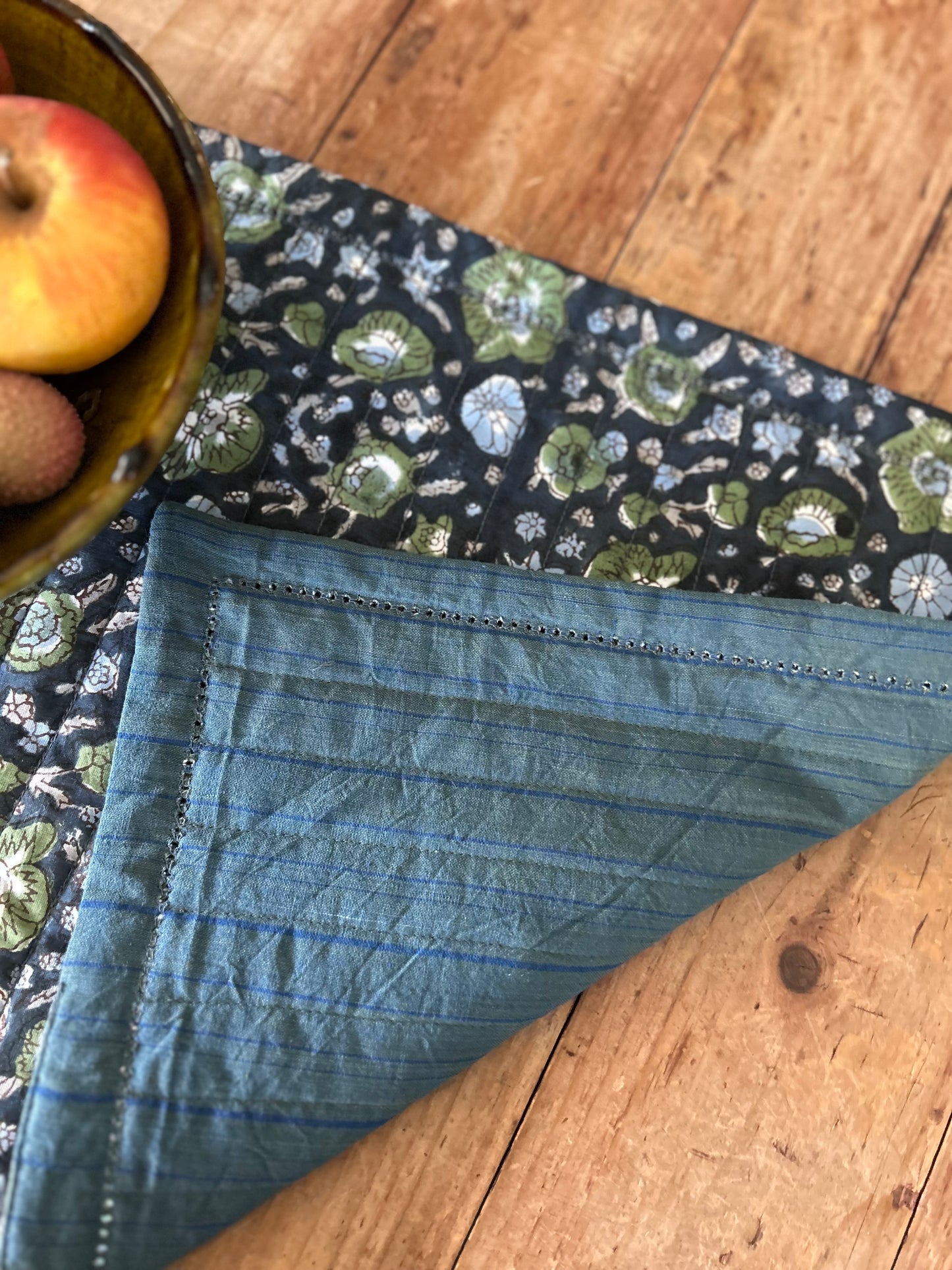 Set de table matelassé réversible  | Collection Indigo profond