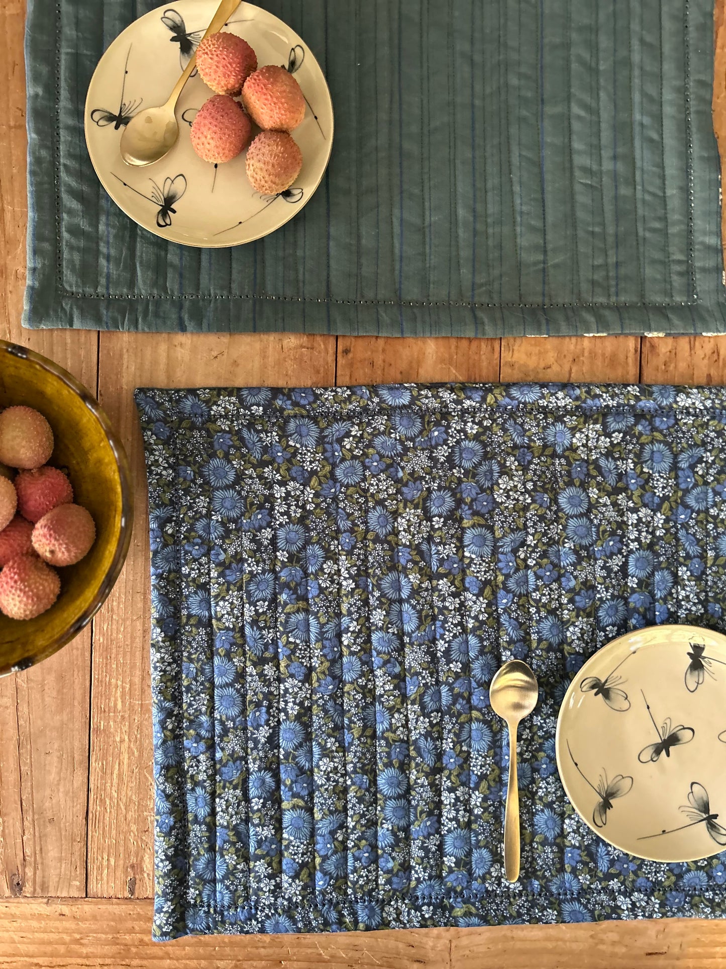 Set de table matelassé réversible  | Collection Fleurs bleues