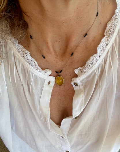 Collier INDIA fil de soie et pierres semi-précieuses