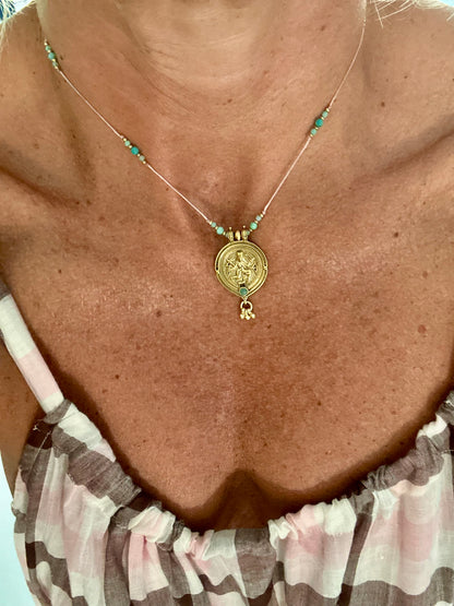 Collier fil de soie NILU