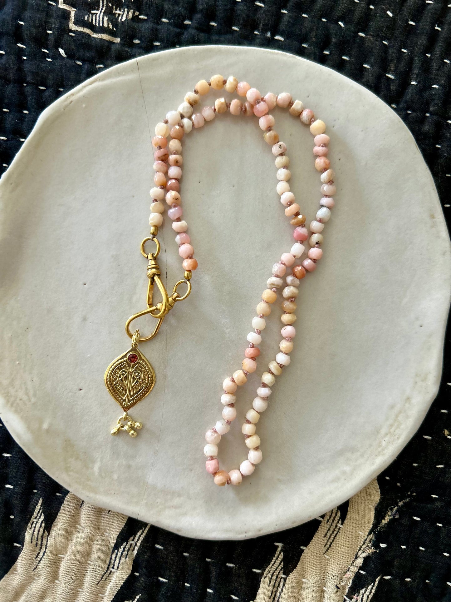 Collier JOHRI  Opale Rose