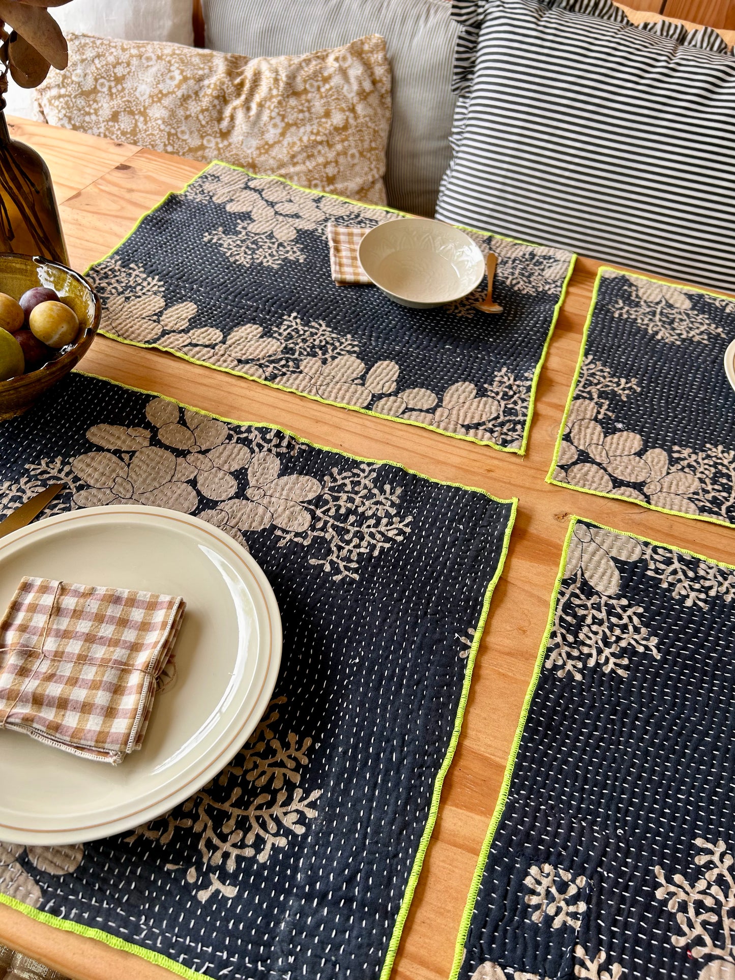 Set de table en kantha réversible   |  Collection Vintage noir